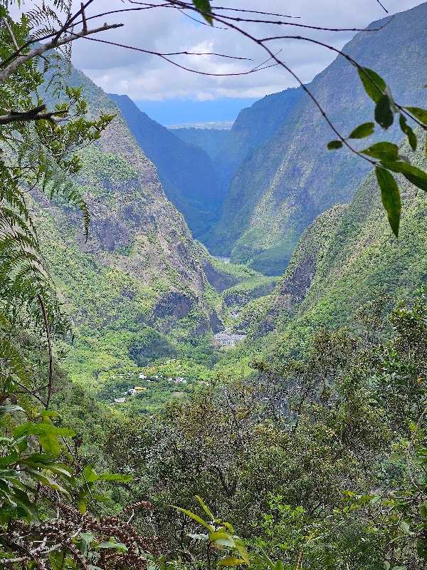 Vue sur Grand Bassin , sentier Mollaret 44.jpeg